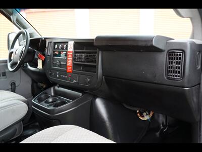 2023 Chevrolet Express 3500   - Photo 24 - Miami, FL 33142