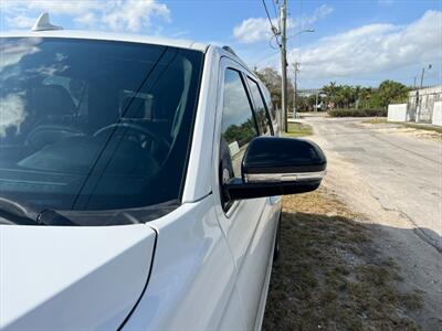 2021 Ford Expedition MAX Limited   - Photo 14 - Miami, FL 33142