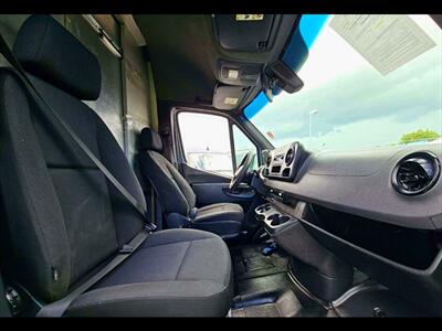 2019 Mercedes-Benz Sprinter 2500  LWB - Photo 16 - Miami, FL 33142
