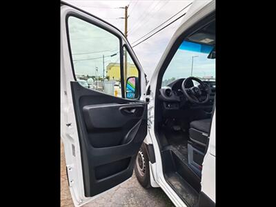 2019 Mercedes-Benz Sprinter 2500   - Photo 43 - Miami, FL 33142
