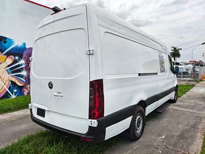 2019 Mercedes-Benz Sprinter 2500   - Photo 17 - Miami, FL 33142
