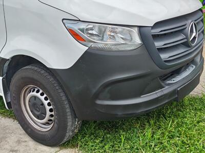 2019 Mercedes-Benz Sprinter 2500   - Photo 2 - Miami, FL 33142