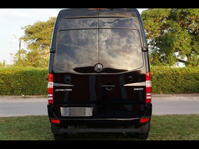 2018 Mercedes-Benz Sprinter 2500   - Photo 6 - Miami, FL 33142