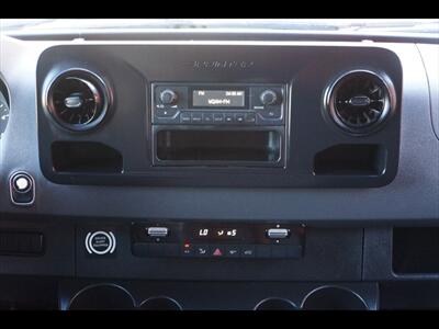 2019 Mercedes-Benz Sprinter 2500 LWB - Photo 29 - Miami, FL 33142