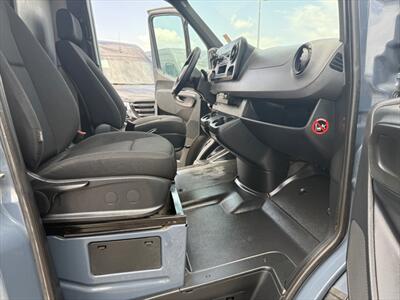 2019 Mercedes-Benz Sprinter 2500  LWB - Photo 29 - Miami, FL 33142