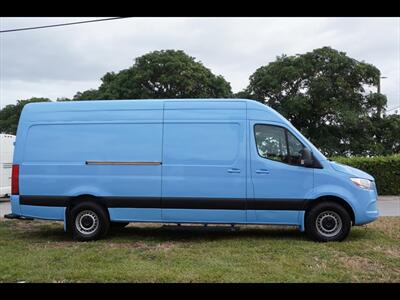 2019 Mercedes-Benz Sprinter 2500 LWB - Photo 8 - Miami, FL 33142