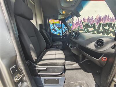 2019 Mercedes-Benz Sprinter 2500   - Photo 23 - Miami, FL 33142