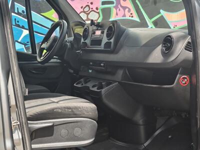 2019 Mercedes-Benz Sprinter 2500   - Photo 22 - Miami, FL 33142