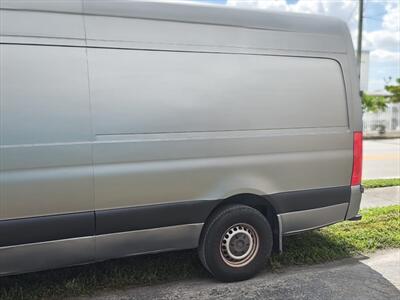 2019 Mercedes-Benz Sprinter 2500   - Photo 10 - Miami, FL 33142