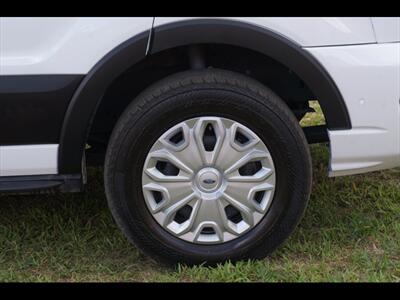 2022 Ford Transit 350 XLT   - Photo 15 - Miami, FL 33142