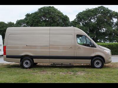 2019 Mercedes-Benz Sprinter 2500 LWB - Photo 8 - Miami, FL 33142