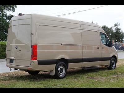 2019 Mercedes-Benz Sprinter 2500 LWB - Photo 7 - Miami, FL 33142