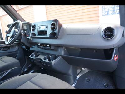 2019 Mercedes-Benz Sprinter 2500 LWB - Photo 25 - Miami, FL 33142