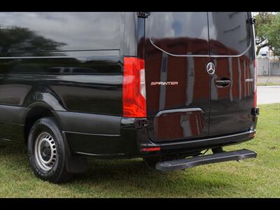 2019 Mercedes-Benz Sprinter 2500  LWB - Photo 6 - Miami, FL 33142