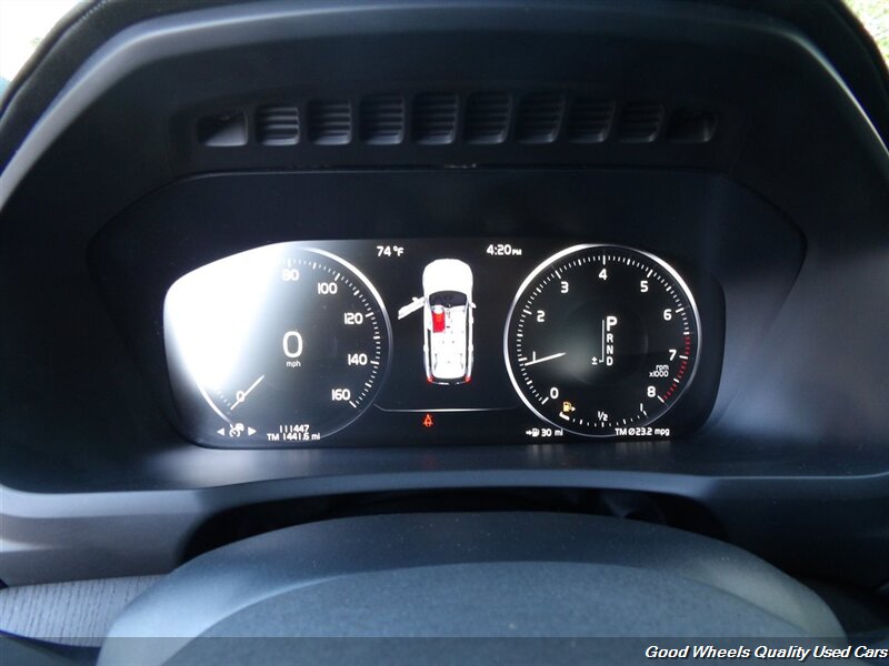 2022 Volvo XC90 T6 Inscription photo 17
