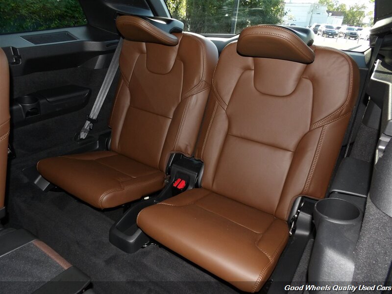 2022 Volvo XC90 T6 Inscription photo 14