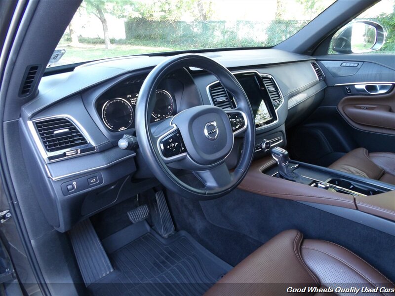 2022 Volvo XC90 T6 Inscription photo 11