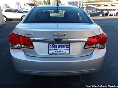 2013 Chevrolet Cruze LS Auto - Photo 6 - Glassboro, NJ 08028