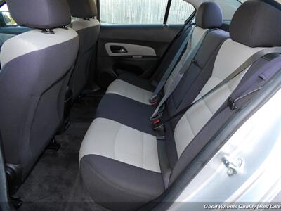 2013 Chevrolet Cruze LS Auto - Photo 14 - Glassboro, NJ 08028
