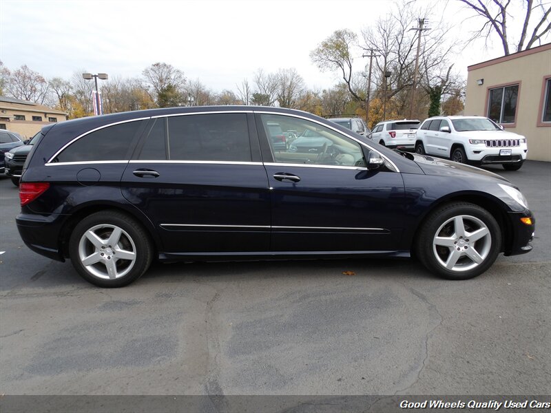 2010 Mercedes Benz R 350 4MATIC photo 3