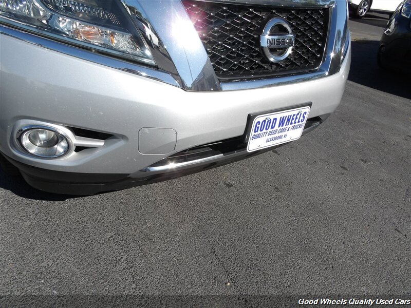 2014 Nissan Pathfinder SL photo 7