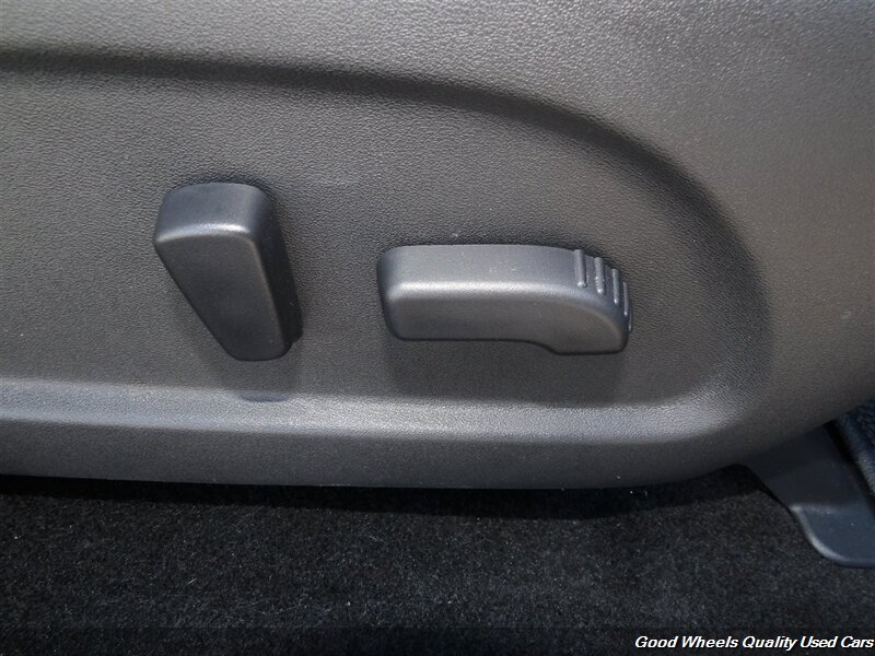 2014 Nissan Pathfinder SL photo 19