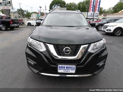 2018 Nissan Rogue SV   - Photo 2 - Glassboro, NJ 08028