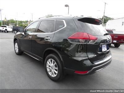 2018 Nissan Rogue SV   - Photo 7 - Glassboro, NJ 08028