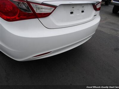 2013 Hyundai SONATA Limited   - Photo 12 - Glassboro, NJ 08028