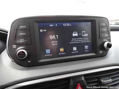 2019 Hyundai Santa Fe Essential 2.4L   - Photo 17 - Glassboro, NJ 08028