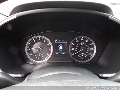 2019 Hyundai Santa Fe Essential 2.4L   - Photo 16 - Glassboro, NJ 08028