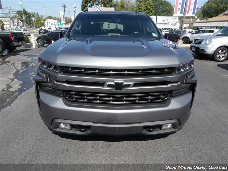 2020 Chevrolet Silverado 1500 RST photo 2