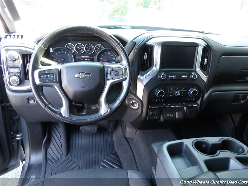 2020 Chevrolet Silverado 1500 RST photo 16
