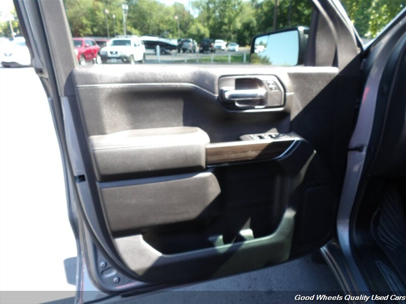 2020 Chevrolet Silverado 1500 RST photo 25