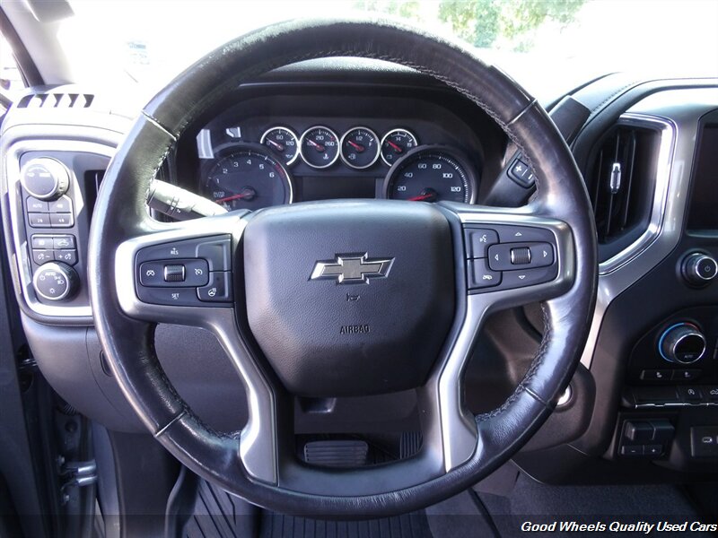 2020 Chevrolet Silverado 1500 RST photo 17