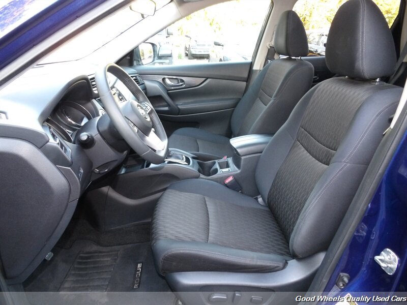 2017 Nissan Rogue SV - Photo 11 - Glassboro, NJ 08028