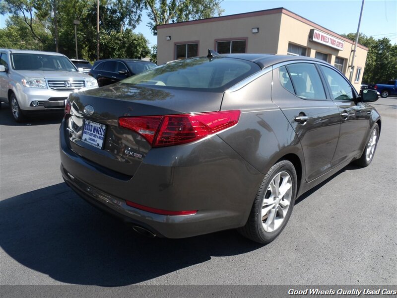 2013 Kia Optima EX photo 3