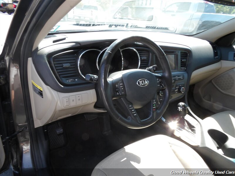 2013 Kia Optima EX photo 12
