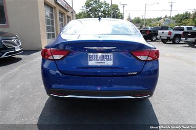 2017 Chrysler 200 Limited   - Photo 6 - Glassboro, NJ 08028