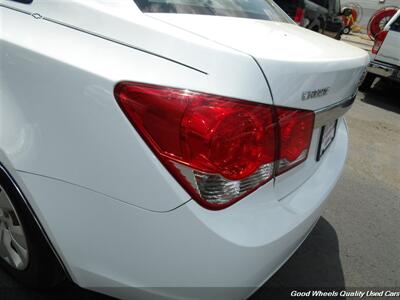 2016 Chevrolet Cruze Limited LS Auto   - Photo 13 - Glassboro, NJ 08028