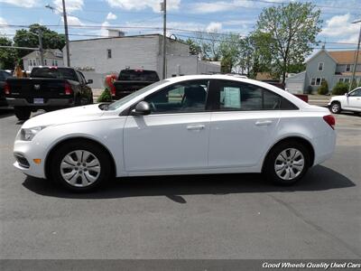 2016 Chevrolet Cruze Limited LS Auto   - Photo 8 - Glassboro, NJ 08028
