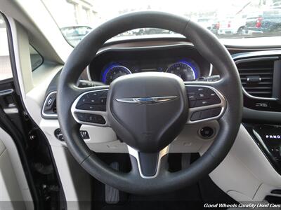 2018 Chrysler Pacifica Touring Plus   - Photo 17 - Glassboro, NJ 08028