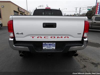 2016 Toyota Tacoma TRD Sport   - Photo 6 - Glassboro, NJ 08028