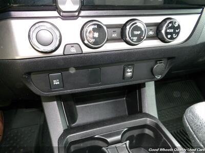 2016 Toyota Tacoma TRD Sport   - Photo 19 - Glassboro, NJ 08028