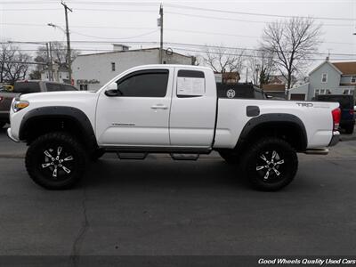 2016 Toyota Tacoma TRD Sport   - Photo 8 - Glassboro, NJ 08028