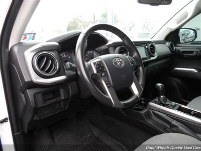 2016 Toyota Tacoma TRD Sport   - Photo 12 - Glassboro, NJ 08028