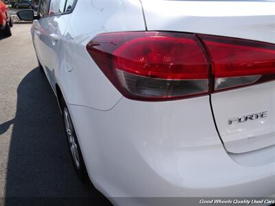2018 Kia Forte LX   - Photo 9 - Glassboro, NJ 08028