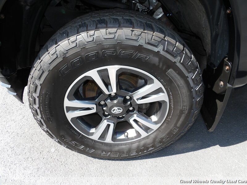 2018 Toyota Tacoma TRD Sport - Photo 9 - Glassboro, NJ 08028