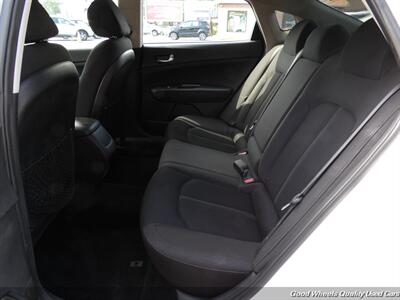 2020 Kia Optima LX   - Photo 14 - Glassboro, NJ 08028