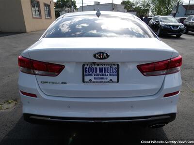 2020 Kia Optima LX   - Photo 6 - Glassboro, NJ 08028
